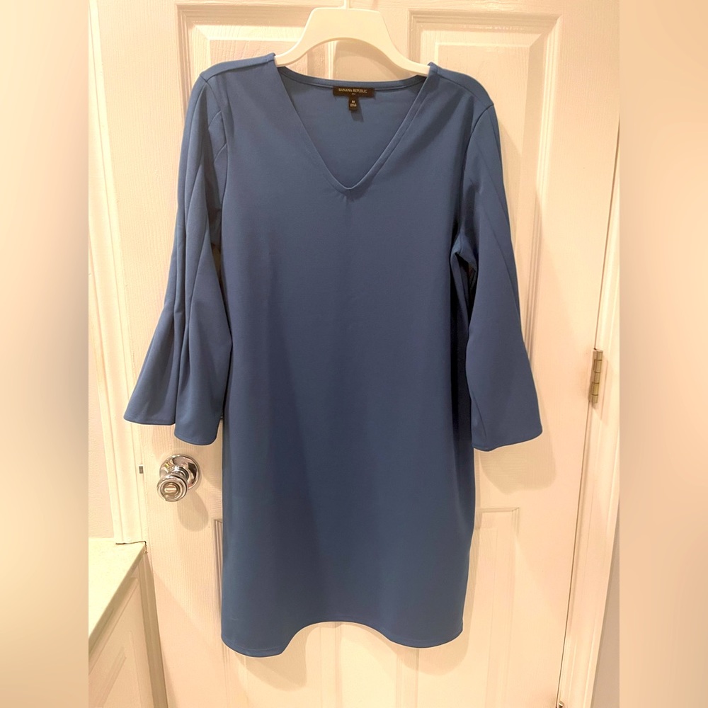 Banana Republic Shift Dress in beautiful Pantone blue.